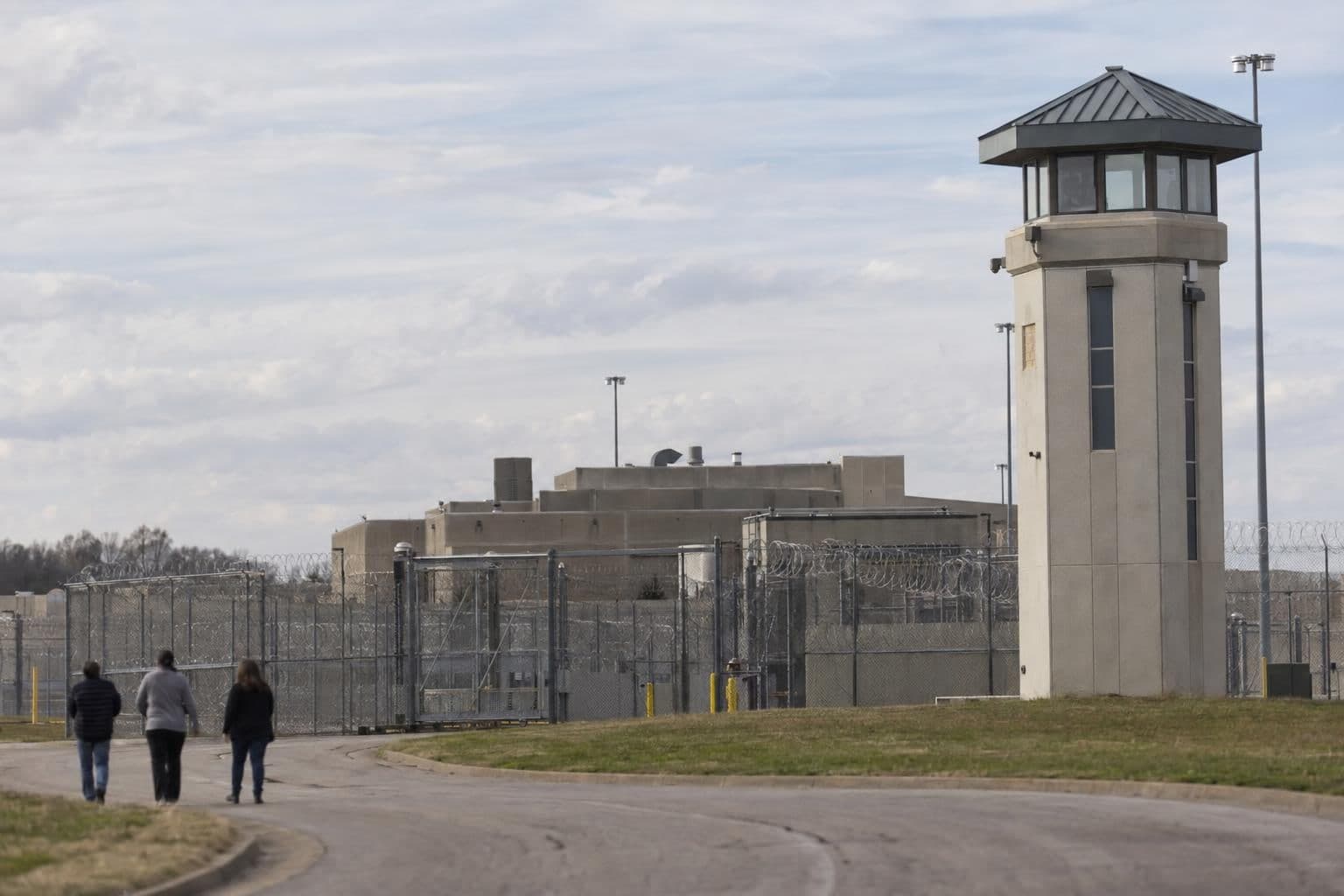Exterior of a maximum-security correctional facility in Nashville.
