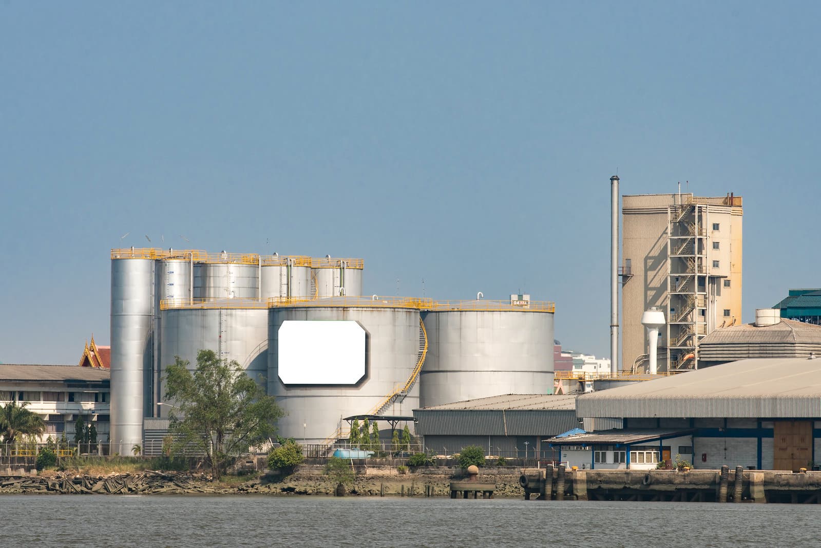 Oil storage tanks